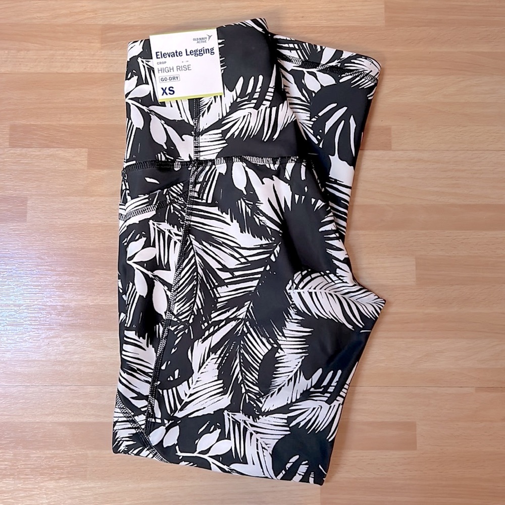 XS Elevate Legging ~ High Rise Crop